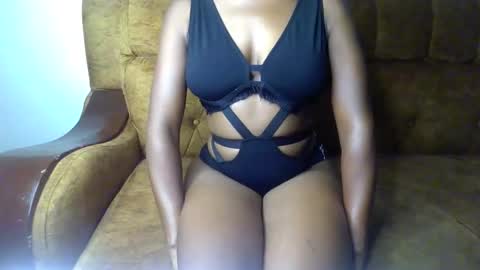 Ellahh online show from May 2026 11:45:02 PM