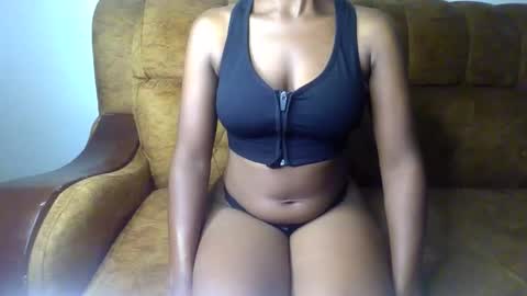 Ellahh online show from May 2026 12:39:01 AM