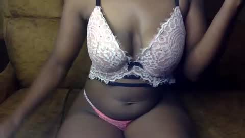 Snapshot of sexy_ellahh chatting on July 2026 11:05:02 AM Ellahh online show from July 2026 11:05:02 AM