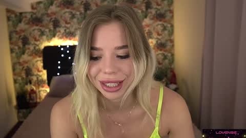 Snapshot of sexy_ira chatting on January 2025 12:11:01 PM Ira online show from January 2025 12:11:01 PM