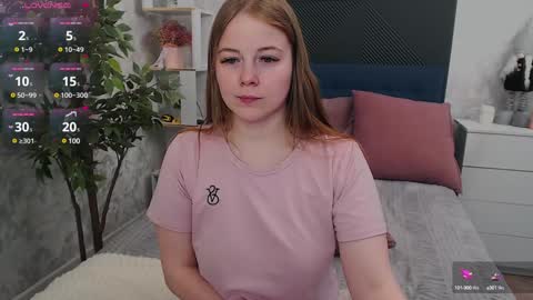 Jennifer online show from December 2024 03:00:01 PM