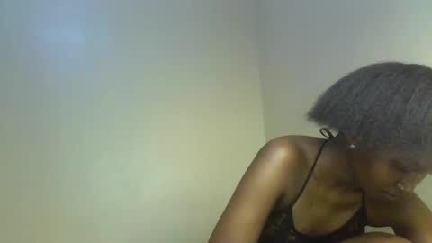 Snapshot of sexy_kaly chatting on October 2025 12:24:02 PM Sexy kaly online show from October 2025 12:24:02 PM