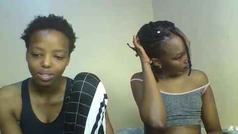 Snapshot of sexy_kaly chatting on October 2025 09:45:01 PM Sexy kaly online show from October 2025 09:45:01 PM