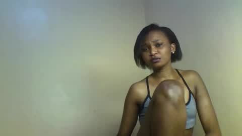 Snapshot of sexy_kaly chatting on October 2025 02:07:01 PM Sexy kaly online show from October 2025 02:07:01 PM
