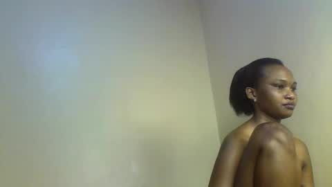 Snapshot of sexy_kaly chatting on November 2025 12:40:02 PM Sexy kaly online show from November 2025 12:40:02 PM