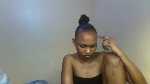 Snapshot of sexy_kaly chatting on November 2025 01:05:02 AM Sexy kaly online show from November 2025 01:05:02 AM