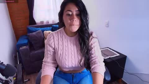 laura  online show from February 2026 10:50:02 PM