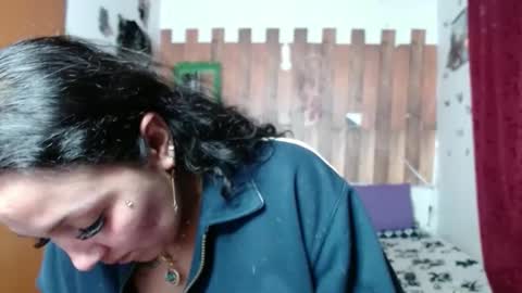 Snapshot of sexy_lolas chatting on January 2025 05:21:02 AM sexy lolas online show from January 2025 05:21:02 AM