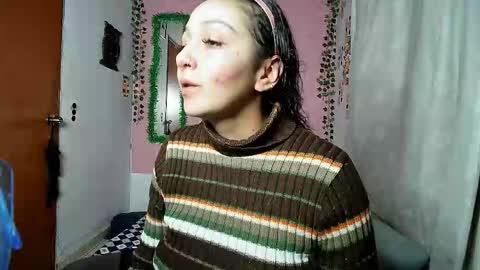 Snapshot of sexy_lolas chatting on September 2025 01:29:02 AM sexy lolas online show from September 2025 01:29:02 AM