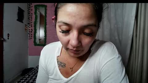 Snapshot of sexy_lolas chatting on September 2025 01:54:02 AM sexy lolas online show from September 2025 01:54:02 AM