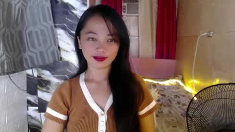 Snapshot of sexy_maria13 chatting on December 2024 05:37:02 AM mariamitch online show from December 2024 05:37:02 AM