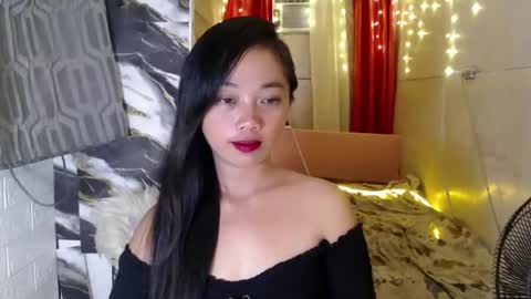 Snapshot of sexy_maria13 chatting on December 2024 10:32:01 AM mariamitch online show from December 2024 10:32:01 AM