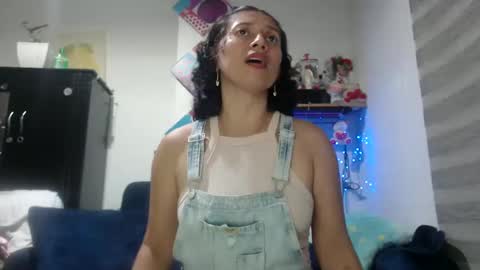 Snapshot of sexy_mary_69 chatting on October 2025 11:27:02 PM Mary online show from October 2025 11:27:02 PM