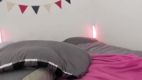 Snapshot of sexy_misses19 chatting on October 2025 05:33:01 PM Ellie Mia online show from October 2025 05:33:01 PM