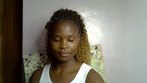 Snapshot of sexy_molyne chatting on January 2026 01:26:02 PM Molyne online show from January 2026 01:26:02 PM