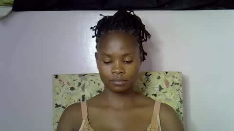 Snapshot of sexy_molyne chatting on February 2026 08:35:02 AM Molyne online show from February 2026 08:35:02 AM