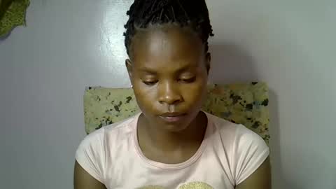 Snapshot of sexy_molyne chatting on February 2026 06:10:02 AM Molyne online show from February 2026 06:10:02 AM