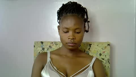 Snapshot of sexy_molyne chatting on February 2026 06:26:01 AM Molyne online show from February 2026 06:26:01 AM