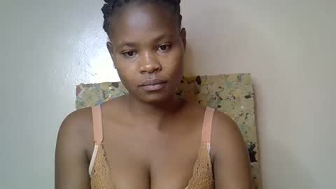 Molyne online show from April 2026 11:31:01 PM