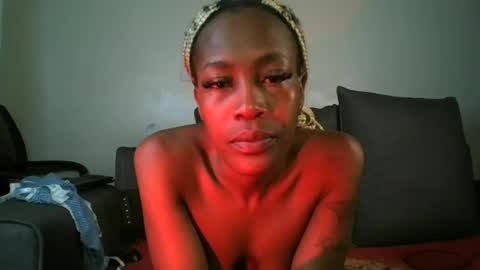 Snapshot of sexy_momah chatting on June 2026 12:33:01 AM SEXY MOMAH online show from June 2026 12:33:01 AM