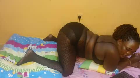 lina online show from February 2026 07:07:01 PM