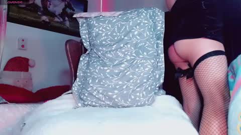 queen online show from December 2024 11:18:02 PM