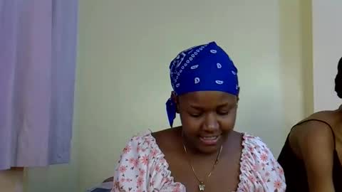 Snapshot of sexy_narohah chatting on September 2025 04:41:02 PM Narohah online show from September 2025 04:41:02 PM