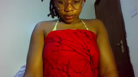 Snapshot of sexy_natallie chatting on February 2025 01:41:01 PM natallie online show from February 2025 01:41:01 PM