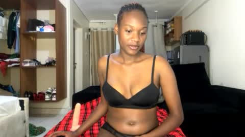 Nyla online show from June 2026 11:20:02 PM