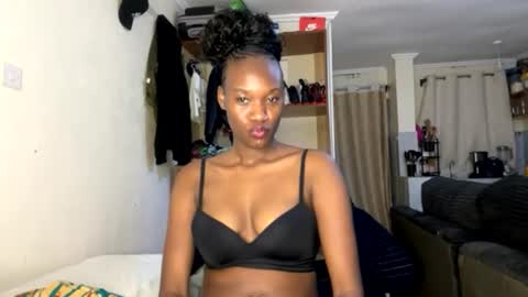 Nyla online show from July 2026 08:01:01 PM