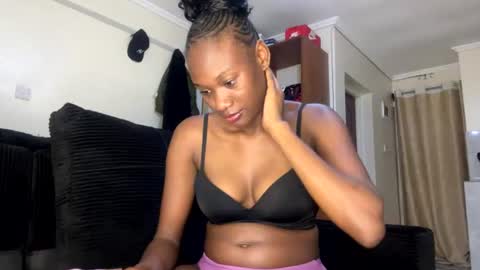 Nyla online show from July 2026 03:41:01 PM