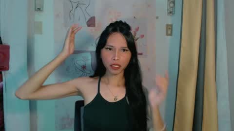 Snapshot of sexy_shanee chatting on June 2026 12:18:01 PM shane online show from June 2026 12:18:01 PM