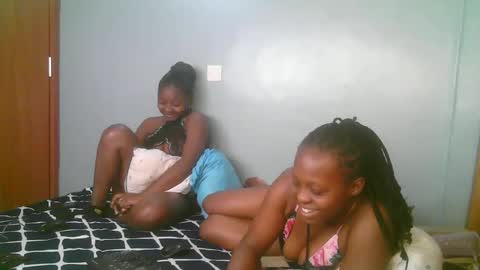 Snapshot of sexy_shava chatting on December 2025 01:00:01 AM sexy_shava online show from December 2025 01:00:01 AM