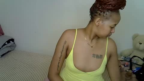 Snapshot of sexy_shava chatting on February 2026 08:41:01 AM sexy_shava online show from February 2026 08:41:01 AM