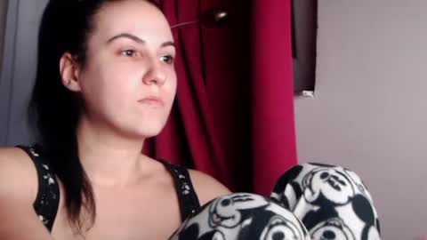 Snapshot of sexy_slimm25 chatting on February 2025 10:17:02 PM Slimm online show from February 2025 10:17:02 PM