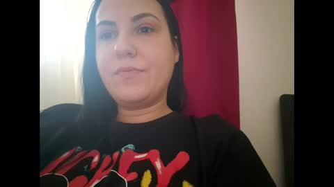 Snapshot of sexy_slimm25 chatting on November 2025 08:24:01 AM Slimm online show from November 2025 08:24:01 AM