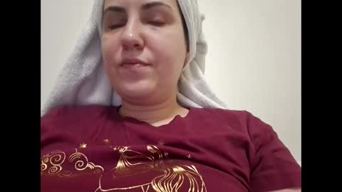 Snapshot of sexy_slimm25 chatting on March 2026 07:32:01 PM Slimm online show from March 2026 07:32:01 PM