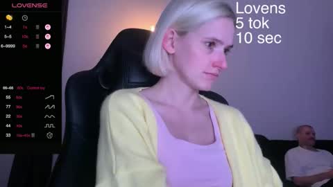 Snapshot of sexy_sweets chatting on September 2025 05:16:02 PM Sexy-Sweets online show from September 2025 05:16:02 PM