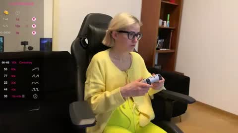 Snapshot of sexy_sweets chatting on October 2025 10:07:02 PM Sexy-Sweets online show from October 2025 10:07:02 PM