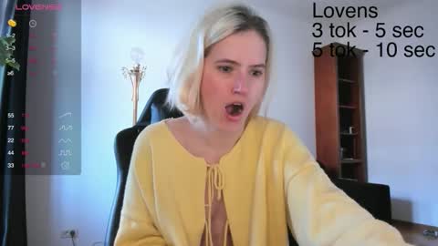 Snapshot of sexy_sweets chatting on October 2025 11:11:01 AM Sexy-Sweets online show from October 2025 11:11:01 AM