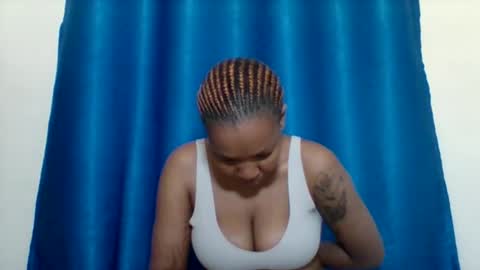 sexyapple2002 online show from May 2026 05:05:01 AM