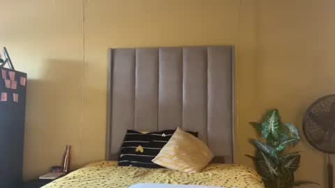 Snapshot of sexyasszeeee chatting on October 2025 11:22:01 AM sexyasszeeee online show from October 2025 11:22:01 AM