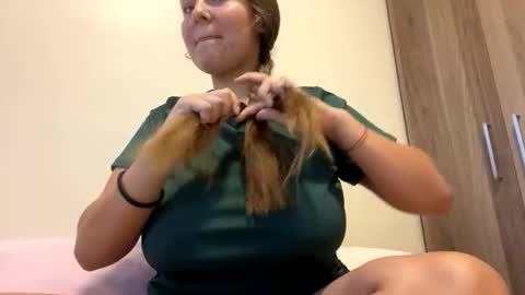 Snapshot of sexyayo666 chatting on September 2025 05:02:01 PM ALAYA online show from September 2025 05:02:01 PM