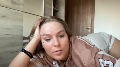 Snapshot of sexyayo666 chatting on October 2025 04:04:02 PM ALAYA online show from October 2025 04:04:02 PM