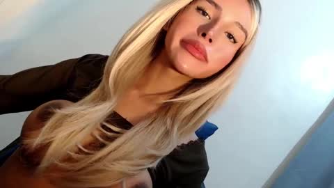 Seraphina Blaze online show from February 2025 10:53:01 AM