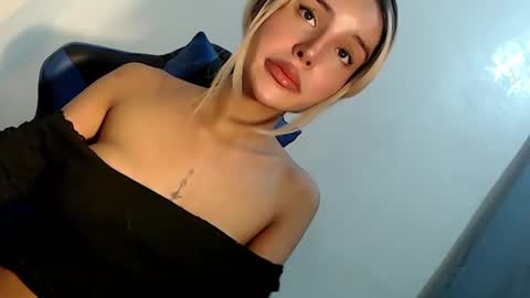 Seraphina Blaze online show from February 2025 11:10:02 AM