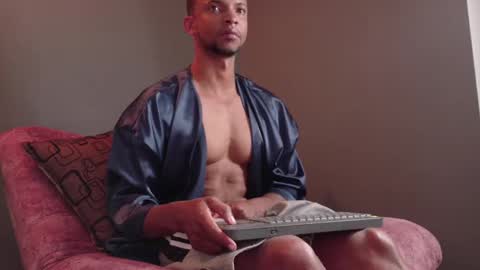 Snapshot of sexyblack1993 chatting on February 2025 10:27:02 AM sexyblack online show from February 2025 10:27:02 AM