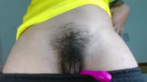 Snapshot of sexyboy_bigclit chatting on October 2025 05:43:01 PM Iker online show from October 2025 05:43:01 PM