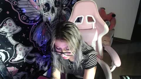 Carrie online show from February 2025 08:25:02 AM