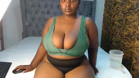 sexychocco online show from January 2025 07:15:01 PM